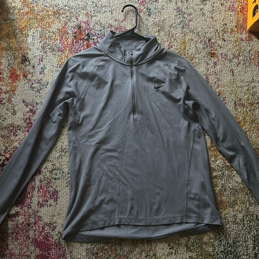 Nike Dri fit long sleeve pullover